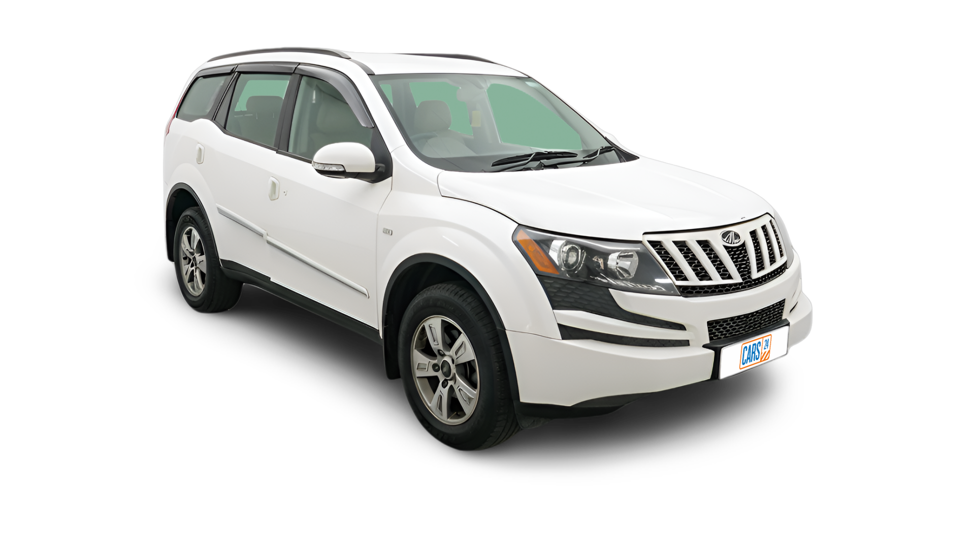 Mahindra XUV500-img